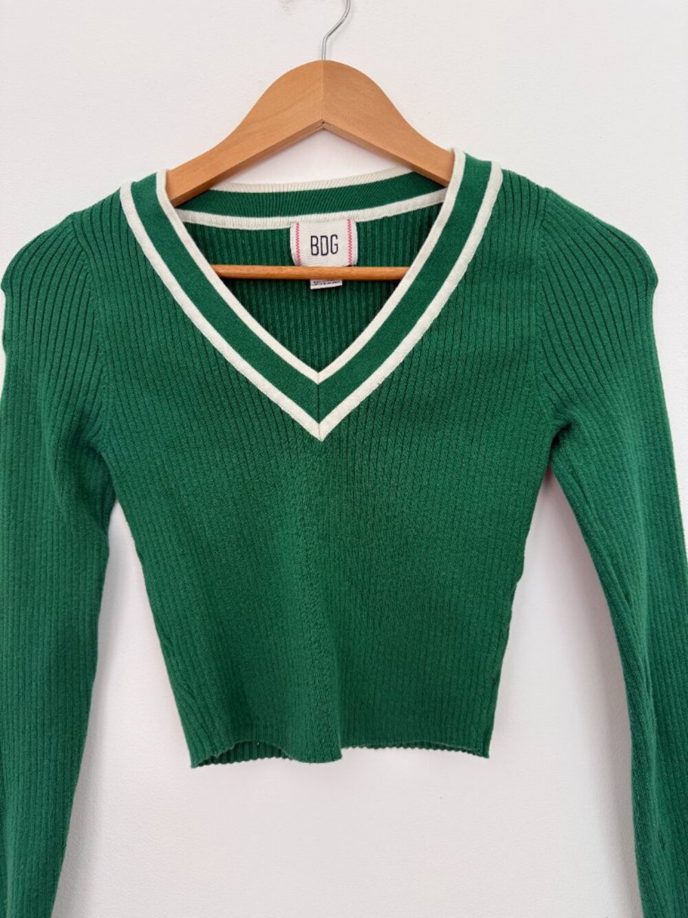 Urban Outfitters BDG Green Ribbed Cropped V Neck Sweater Size S Y2K 90s Preppy